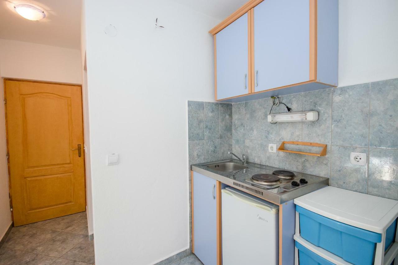 Apartments Duskic Утеха Екстериор снимка