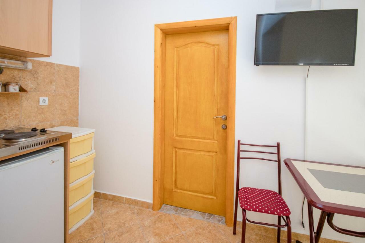 Apartments Duskic Утеха Екстериор снимка